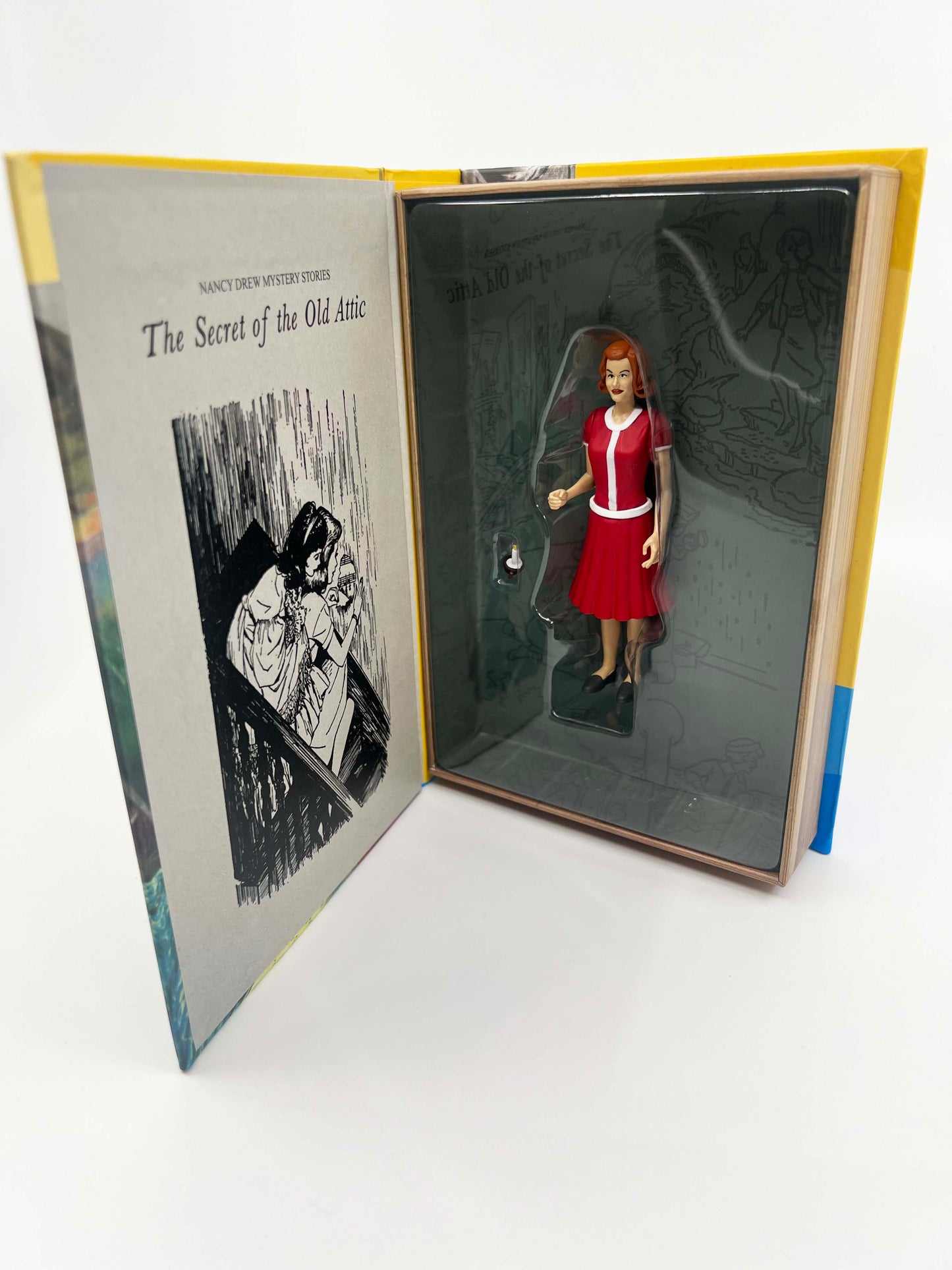 NANCY DREW - Secret of the Old Attic Book-Box Collectible Figure