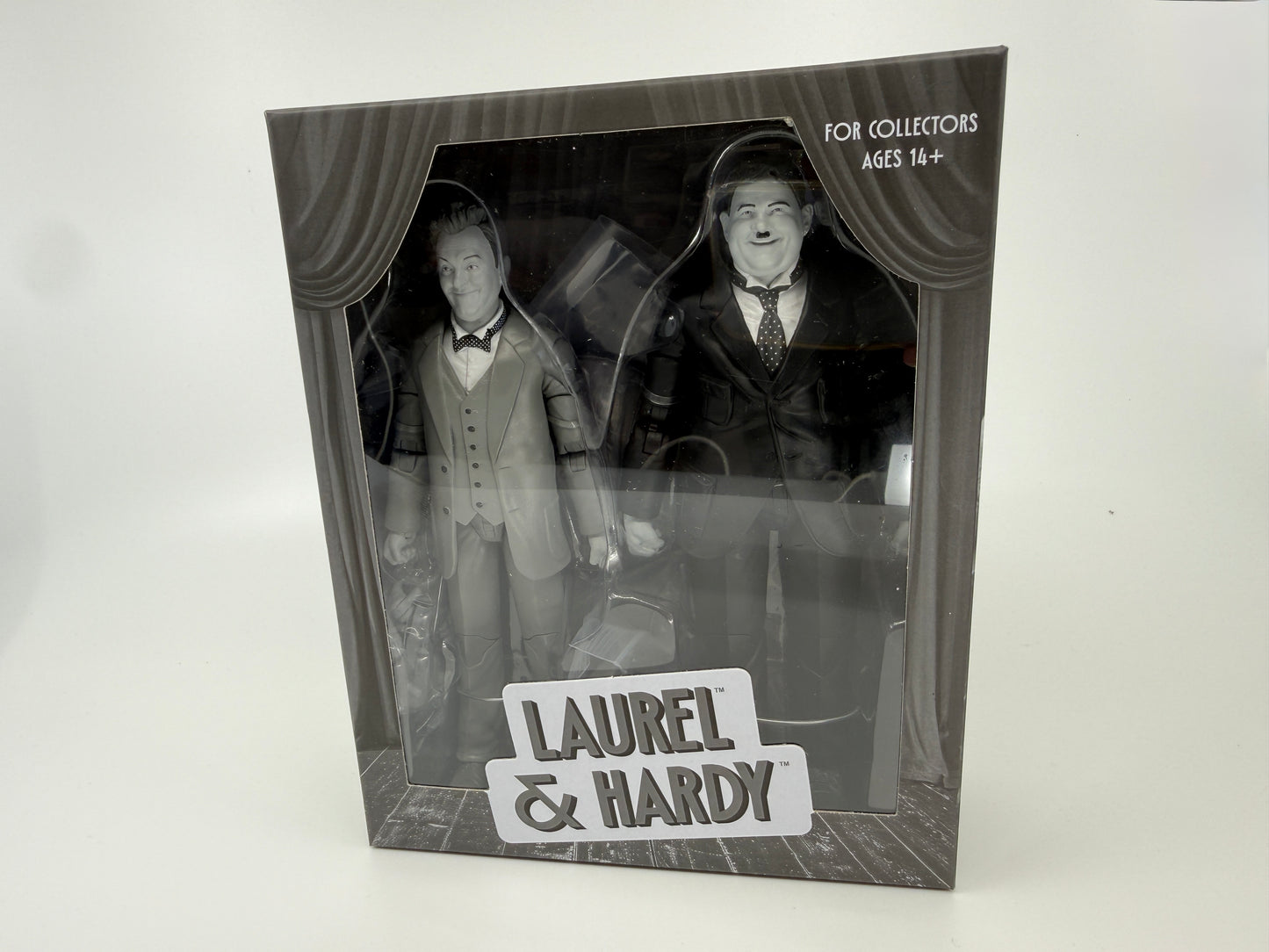 Laurel and Hardy boxed B&W set