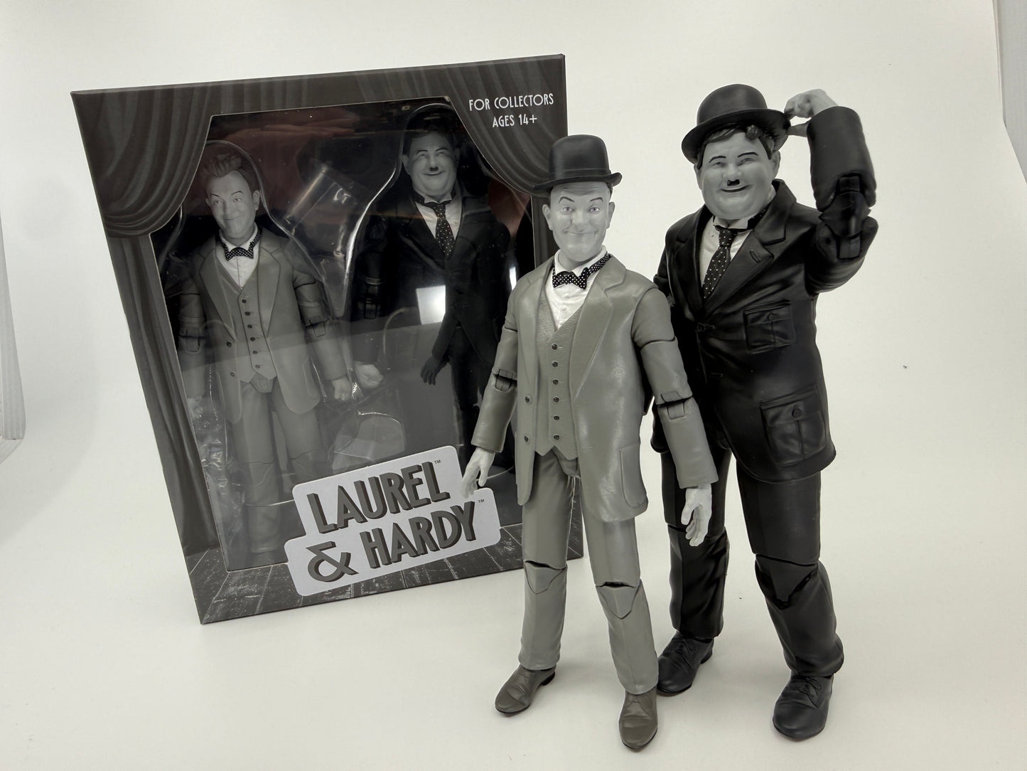 Laurel and Hardy boxed B&W set