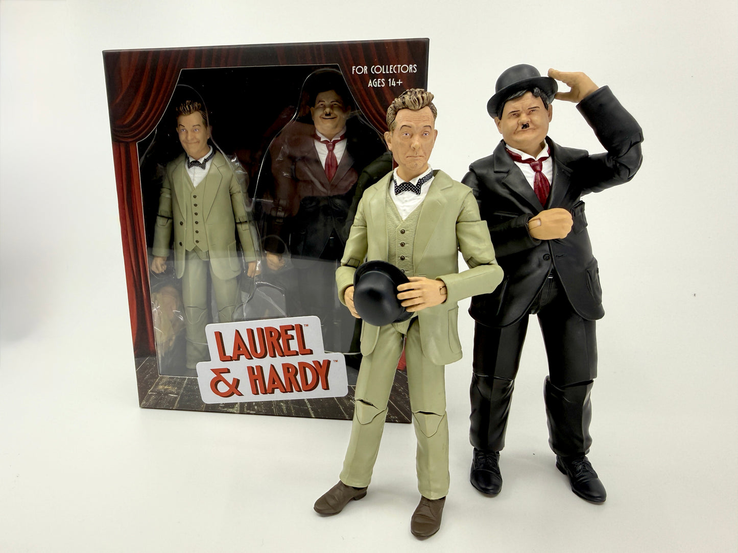 Laurel and Hardy boxed COLOR set